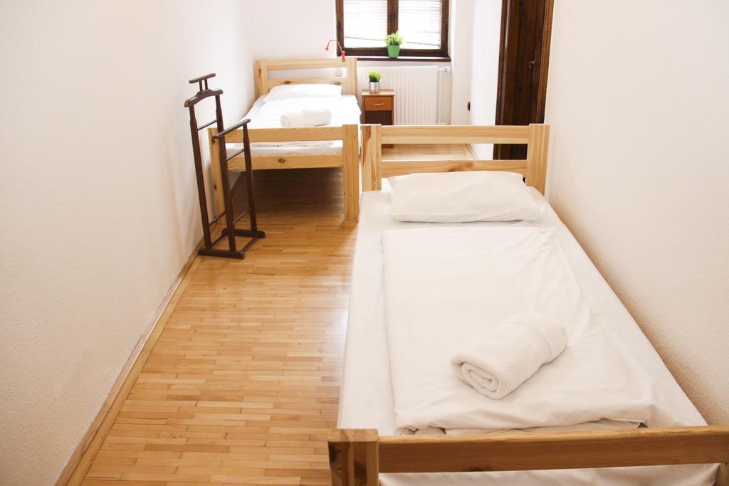 Walking Bed Budapest Downtown Hostel Bilik gambar
