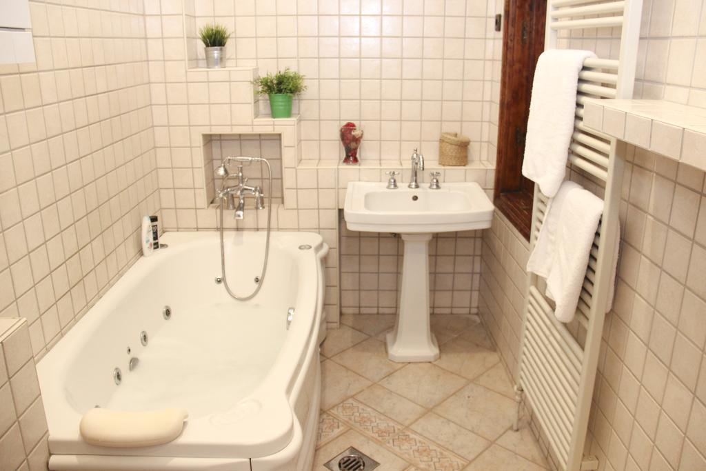 Walking Bed Budapest Downtown Hostel Bilik gambar